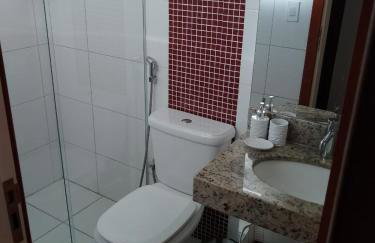 Edf Gil Nogueira-Praia Morro-Guarapari-3º Andar-APTO FTE-SOL MANHA-Piscina-Sauna-02 quartos com Ar -TV Tela Plana-Wi-Fi-Varanda Gourmet -Tela de Proteção - Purificador Água-Airfray-Dois elevadores-01 Garagem-Portaria 24 horas-50 mts da Praia do Morro - Photo 13