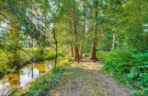 WFH-Friendly Gem with Creek 4 Mi to Sammamish Trail - Foto 3