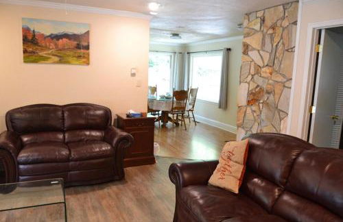 Cheerful 3 bedroom home with a sauna and summer pool - Foto 25