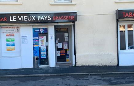 Airport Paris Eiffel Tower Center Roissy CDG - Foto 60