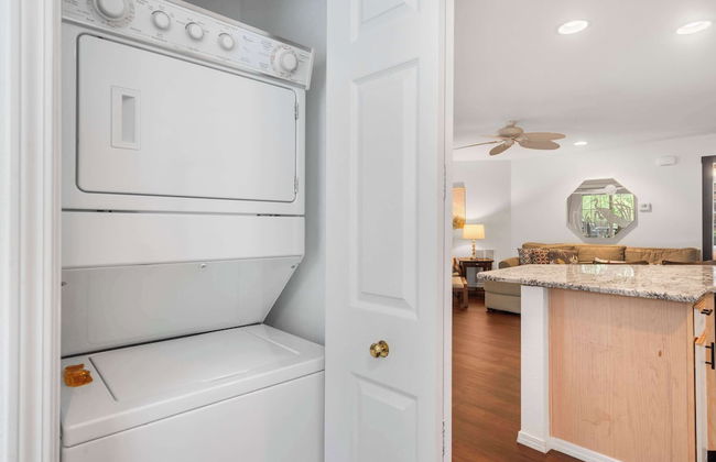 Lake Hideaway Waterfront Condo w/ Resort Perks! - Photo 26