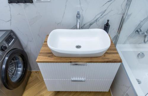 SOLAR Apartments I Stare Miasto 10min I Parking Free I Winda I Balkon - Photo 38