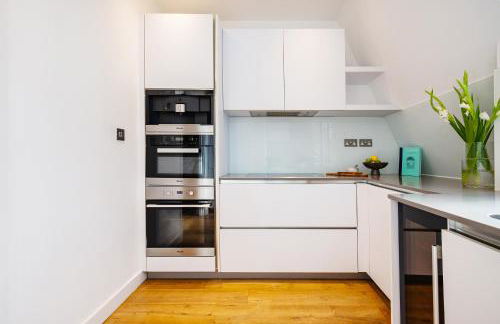 Apt with Aircon 3 Bedr, 4 Beds, 2 Bath Trafalgar SQ - Foto 5
