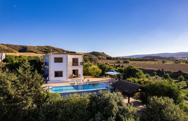 Villa Kambos Ena in Polis - Photo 8