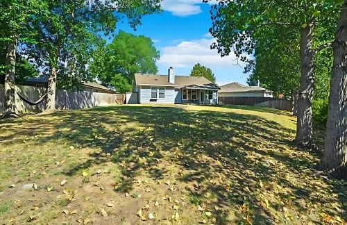 3 bed, close to Stadiums & Park, Big Yard - Photo 7