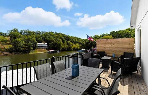 Expansive Deck, Private Dock, Boat Slip and Stunning Views - Foto 33