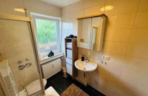 KJ Ferienwohnung bis 5P-Zentral-Balkon-WIFI-Parken - Foto 23