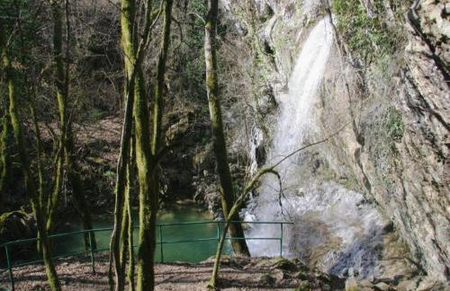 Stylish villa with swimming pool and garden - Foto 29