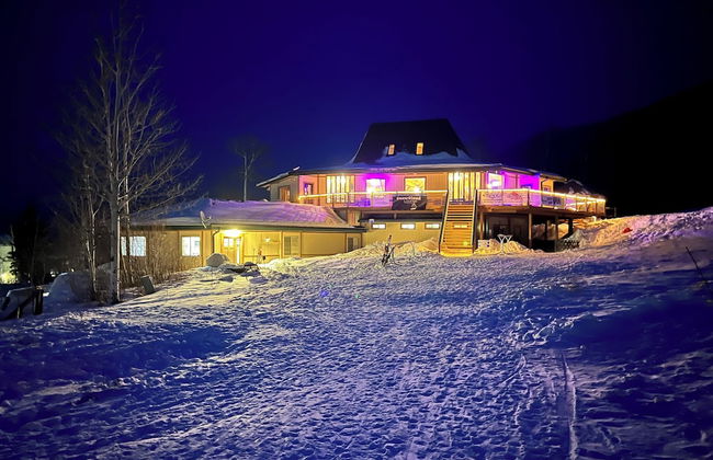 Slopeside - Photo 20