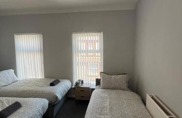 4BR Modern & Stylish, Contractors, Parking - Foto 10