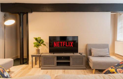 Newly renovated 3 bed Tarvin home close to Chester -sleeps up to 11 - Foto 2