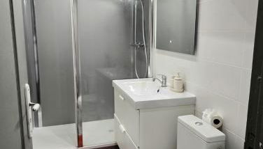 Bienvenue dans la Jungle - Foto 5, Shower