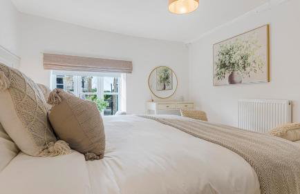 Newly renovated 2-bed house in Lechlade with parking - Foto 9