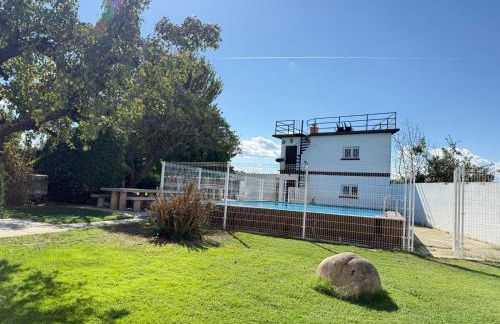 Chalet con jardín, piscina y barbacoa en Logroño - Foto 46