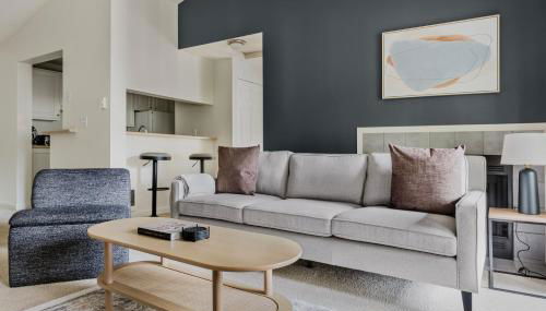 Blueground Overlake pool nr Marymoor Park SEA-969 - Foto 3, Other