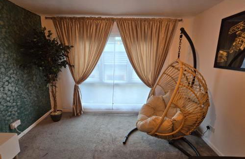 Cosy Home City Centre with free parking - Foto 9