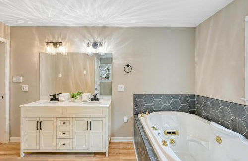 LKA Luxury Sandy Beach, Sauna, Hot Tub, Firepit - Foto 36