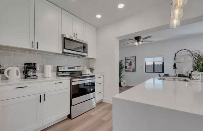 Boho Chic: 3BR Home With Pool - Foto 5