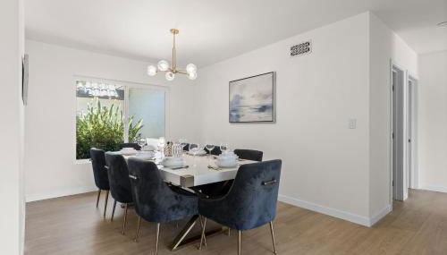 NEW Remodeled Northridge 5 Bedroom Near CSUN & Sherwood Forest - Foto 3