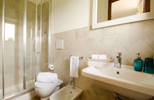 Agriturismo Poggio di Montepescoli - L'aia - Foto 13