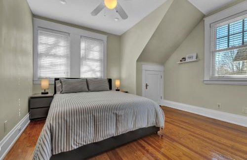 Oakley Square 3br Charmer - Total Walkability 3 Bedroom Home by RedAwning - Foto 26