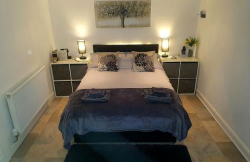 Idyllic 2 Bedroom Self-Contained UpsideDown Annexe - Photo 6