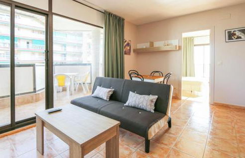 Cozy Apartment In Malgrat De Mar - Foto 2