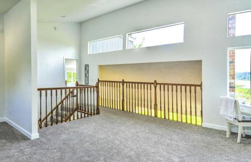 Stunning Hood Canal Getaway w/ Private Deck! - Foto 12