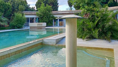 2 Bedroom Cozy Home In Aramon - Foto 2