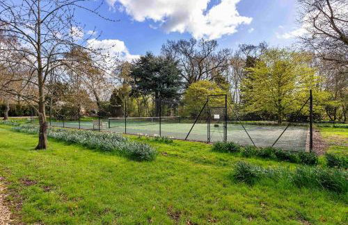 Finest Retreats - The Den - Photo 8