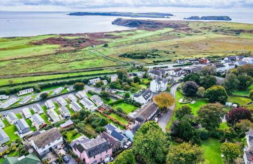 Tide & Tee - 2 Bedroom Apartment - Penally - Tenby - Photo 6