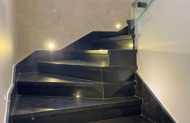 Duplex Apartment With A Private Garden - Foto 12