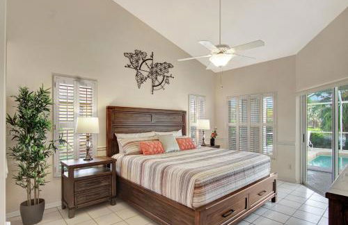 SUPERB VILLA WITH PRIVATE POOL IN NAPLES - Photo 19