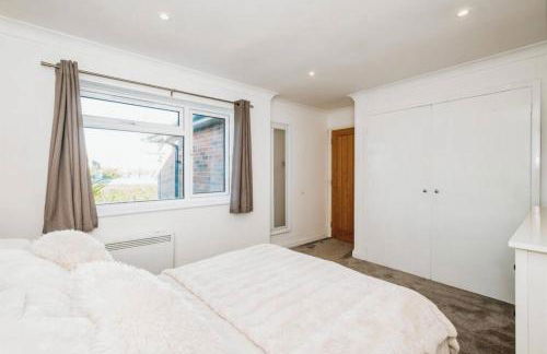 Modern coastal 1 bed flat in Shoreham - Foto 9