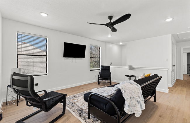 Brand New! Relax at 3br/2ba Apt. Near City Center - Foto 10