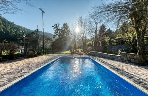 All Seasons Paradise - Photo 3