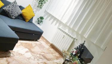 Iris Apartment with Jacuzzi - Easy City Access - Foto 2