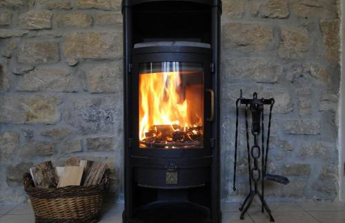 Gîte 295 Montagnes du Jura avec Spa et Sauna classé 3 étoiles - Foto 14