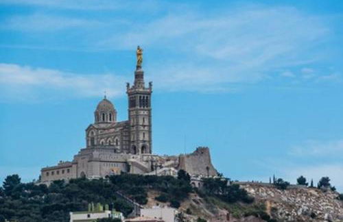 T2 Vue sur la Basilique de Notre Dame de la Garde - Foto 3