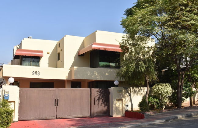 Safari Club 2 Bahria Town - Photo 1