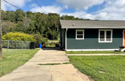 Creekside Base for Hiking and Biking, Near Downtown - Foto 52