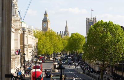 Two-Bed City Centre flat 100m from Trafalgar sqr - Photo 4