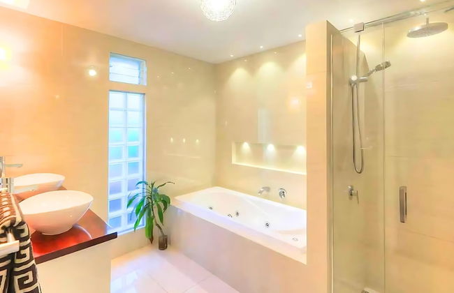 Whalers Watch Luxury Home - Foto 24