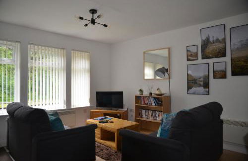 SCOTTISH HIGHLANDS Superb 2 bedroom apartment. - Photo 3