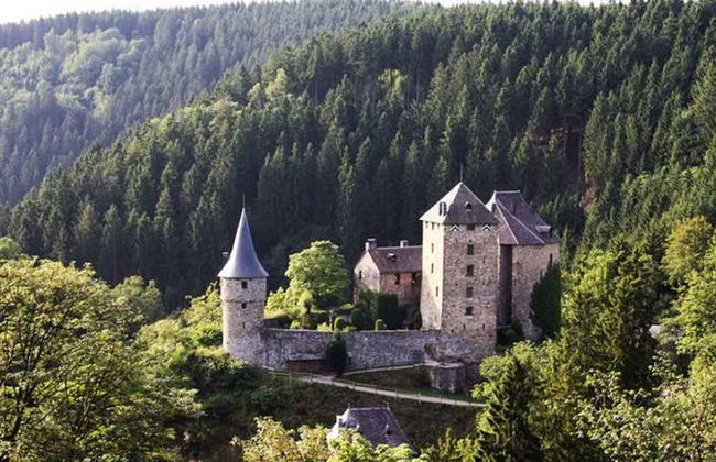 Nice Holiday Farmhouse Located in Sourbrodt near Ski Resort of Ovifat - Foto 41