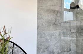 Exklusives City-Apartment im Herzen Oldenburgs mit Balkon und Parkplatz A36 - Photo 30