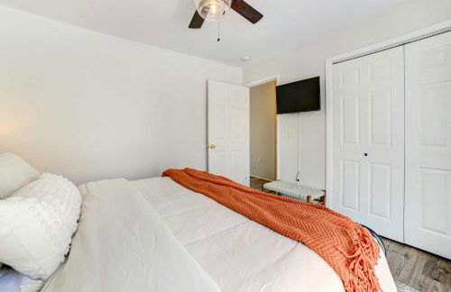 Roscommon Retreat with Deck about 1 Mile to Higgins Lake - Foto 11