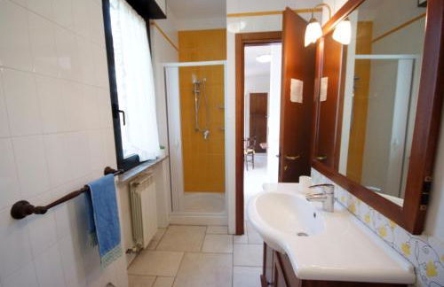 Appartamenti Serenity - 2 posti auto - in villa e in centro - Foto 2