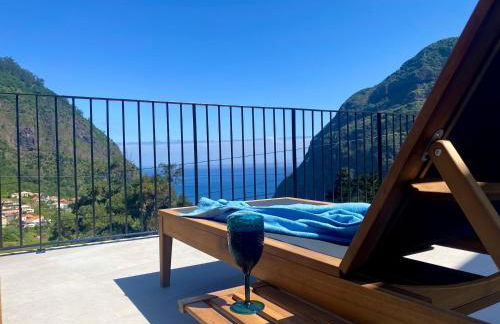 Elysium São Vicente - Designer Villa with Ocean View, Heated Pool, Jacuzzi & Sauna - Foto 70