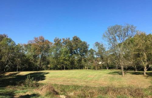 Updated 3bd Cottage on Bike Trail w/ River access! - Foto 12